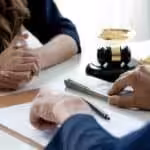 מתי משלמים לעורך דין קניית דירה | עורכת דין מור עדה מומחית במקרקעין